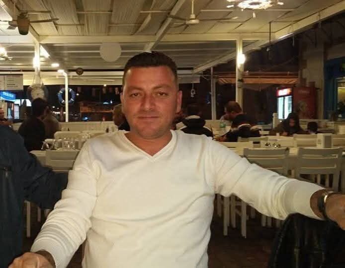 Ayvalık’ta trafik kazası: 1 ölü, 2 ağır yaralı Balıkesir’in Ayvalık ilçesinde meydana gelen çift taraflı trafik kazasında 1