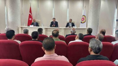 Enerji ve Tabii Kaynaklar Bakanı Alparslan Bayraktar, deprem sonrası yeniden