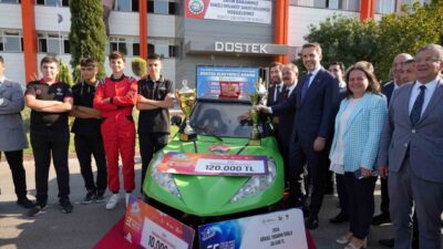 Denizli Organize Sanayi Bölgesi Teknik (DOSTEK) Kolejinde sanayiciler ve öğrencilerle