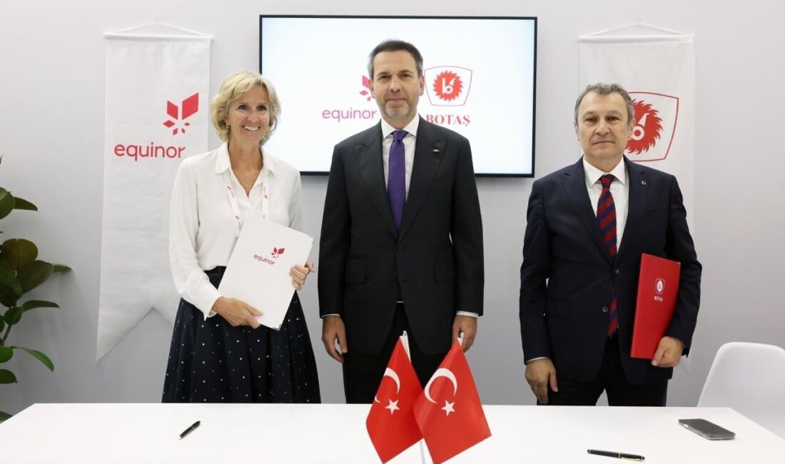 Enerji ve Tabii Kaynaklar Bakanı Alparslan Bayraktar’ın Milano’da katıldığı Gastech