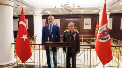 Dışişleri Bakanı Hakan Fidan, Milli Savunma Bakanı Yaşar Güler’i ziyaret