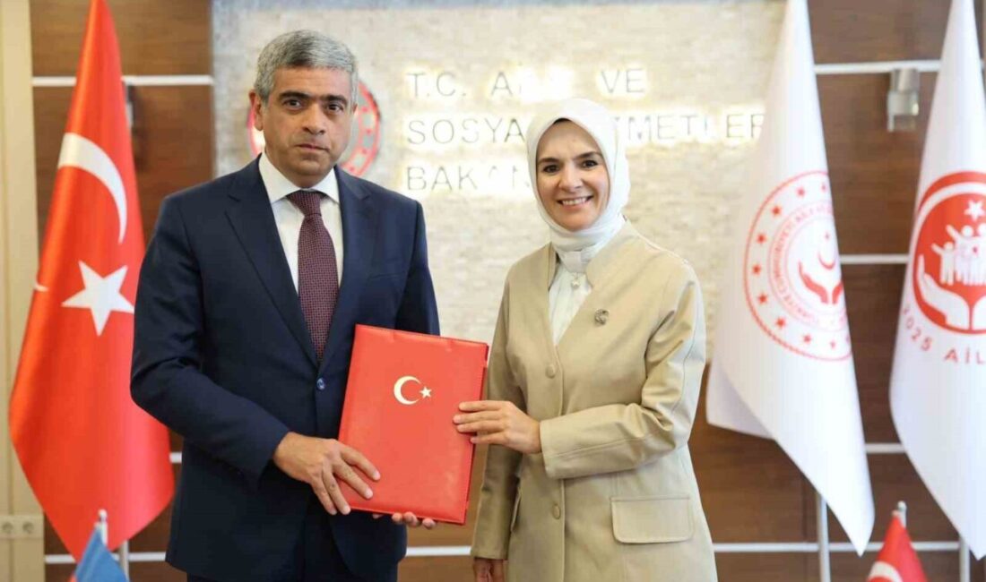 Bakan Göktaş, Azerbaycan Çalışma ve Halkın Sosyal Koruması Bakanı Aliyev ile bir araya geldi Aile ve Sosyal Hizmetler Bakanı Mahinur Özdemir Göktaş, Azerbaycan Çalışma