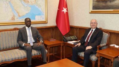 Milli Savunma Bakanı Yaşar Güler, Nijer Savunma Bakanı Orgeneral Salifou