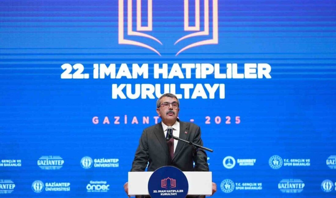 Milli Eğitim Bakanı Yusuf Tekin, Gaziantep’te katıldığı imam hatipliler kurultayında