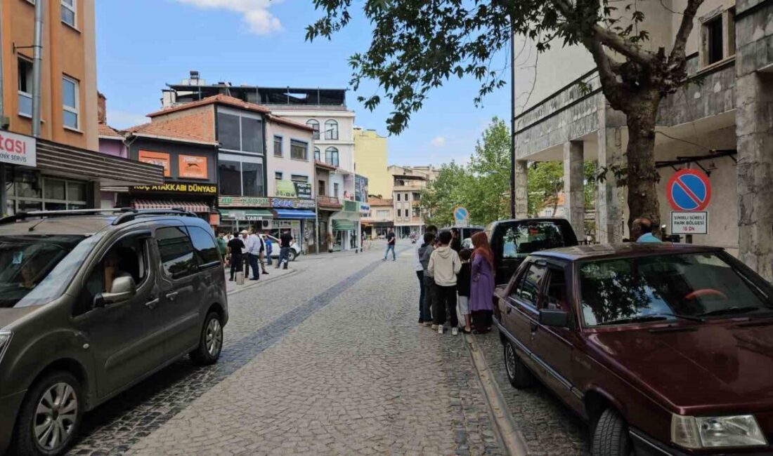 Balıkesir’de 4,9 büyüklüğünde deprem Balıkesir’de 4.9 büyüklüğünde deprem meydana geldi. Deprem, İzmir, Manisa, Bursa