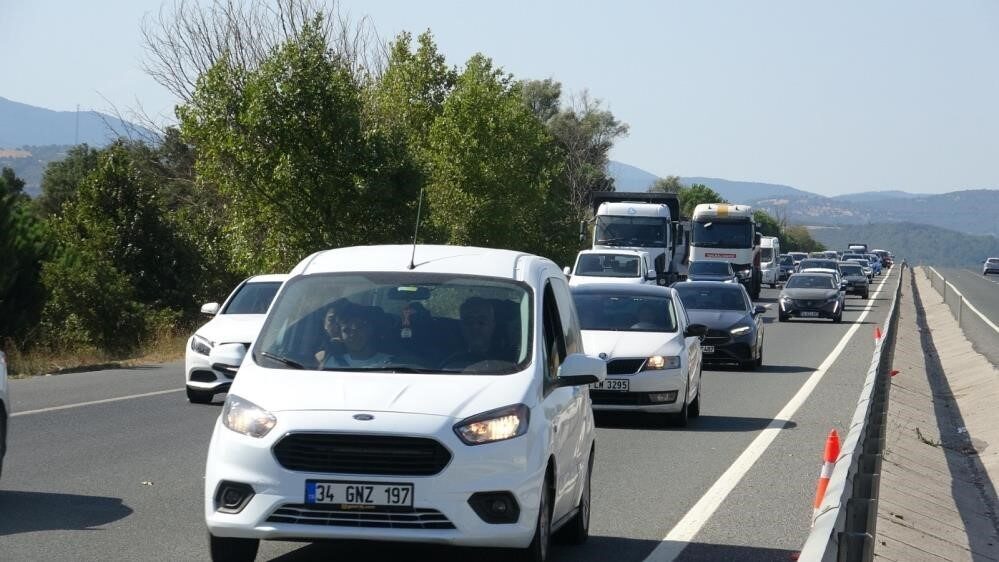 Balıkesir’de trafiğe kayıtlı araç sayısı 675 bin 596 ’ya yükseldi Balıkesir’de Ağustos ayında trafiğe kayıtlı araç sayısı 675 bin 596’ya