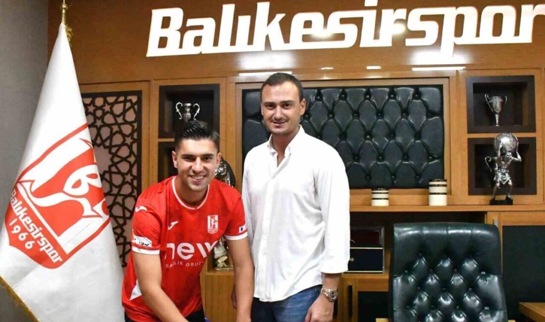 Balıkesirspor, Ahmet Necat Aydın ile sözleşme imzaladı TFF 3. Lig 4. Grup ekiplerinden Balıkesirspor, Fenerbahçe’de forma giyen