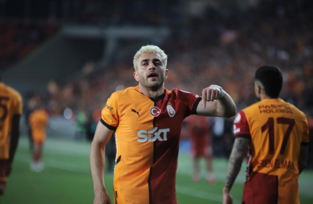 Barış Alper Yılmaz: “Sarı-kırmızı formamızla mücadele etmeye devam edeceğim” Galatasaray’dan ayrılacağı konuşulan Barış Alper Yılmaz, sosyal medya hesabından yaptığı