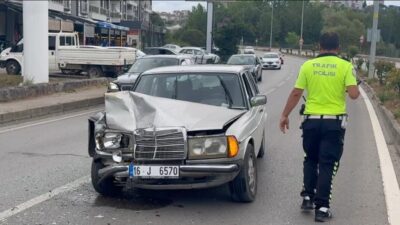 Bartın’da meydana gelen trafik kazasında 2 kişi yaralandı. Edinilen bilgiye