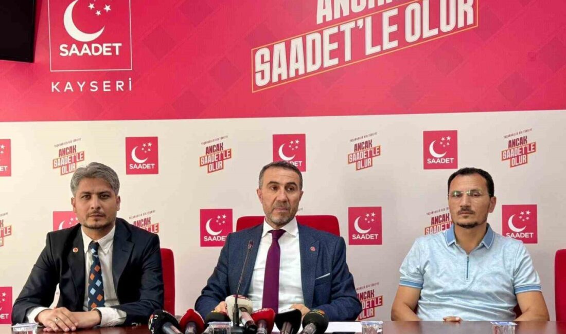 Başkan Altun: “Ailelerin borçla eğitim masraflarını karşılamaya çalışıyor olması milli bir eğitim sorunudur” Saadet Partisi Kayseri İl Başkanı Erdal Altun, “Ailelerin borçla eğitim