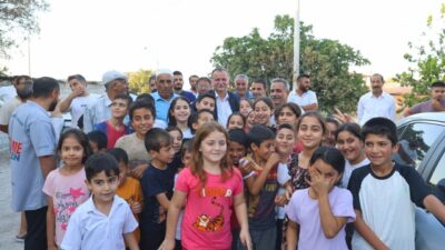 Her fırsatta halkla iç içe olan Yunusemre Belediye Başkanı Semih