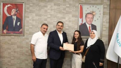 Haliliye Belediye Başkan Mehmet Canpolat, üniversiteye hazırlık kurslarında başarı elde