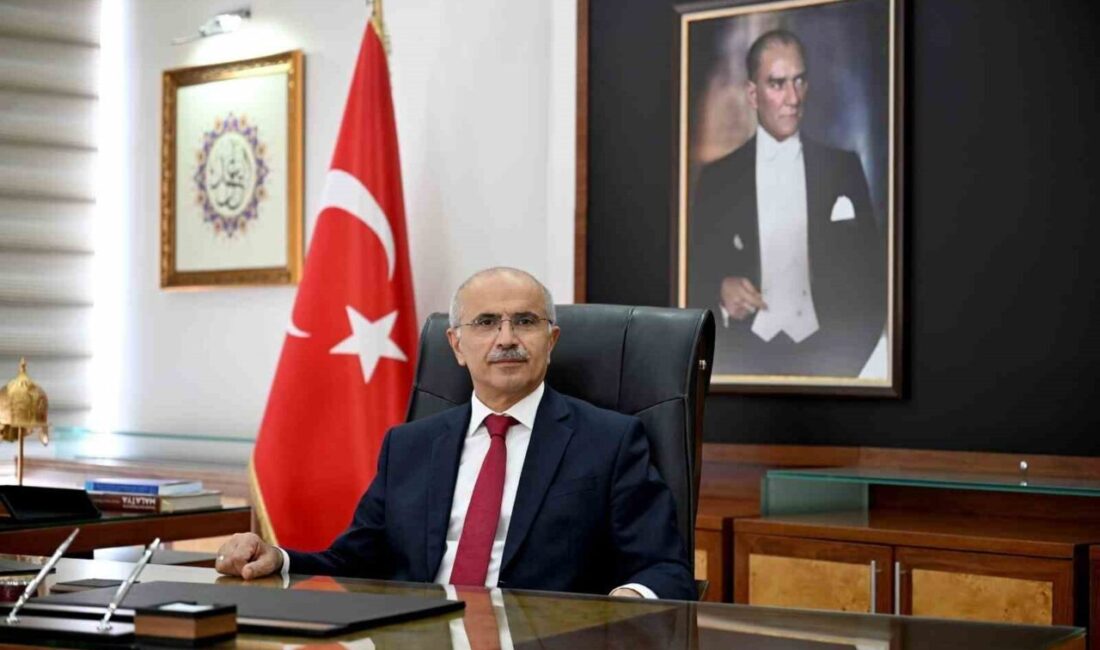 Başkan Er’den ilköğretim Haftası Mesajı Malatya Büyükşehir Belediye Başkanı Sami Er, 2025-2026 yeni eğitim ve