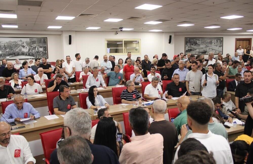 Başkan Erol: “Belediye Meclisi eylem yeri değil; hizmet üretme yeridir” Aydın Büyükşehir Belediye Meclisi’nde bugün yaşanan gelişmeler üzerine Buharkent Belediye