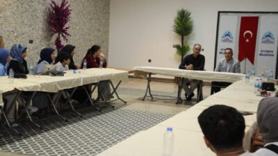 Eyyübiye Belediye Başkanı Mehmet Kuş, Eyyübiye millet bahçesinde düzenlenen “Okula