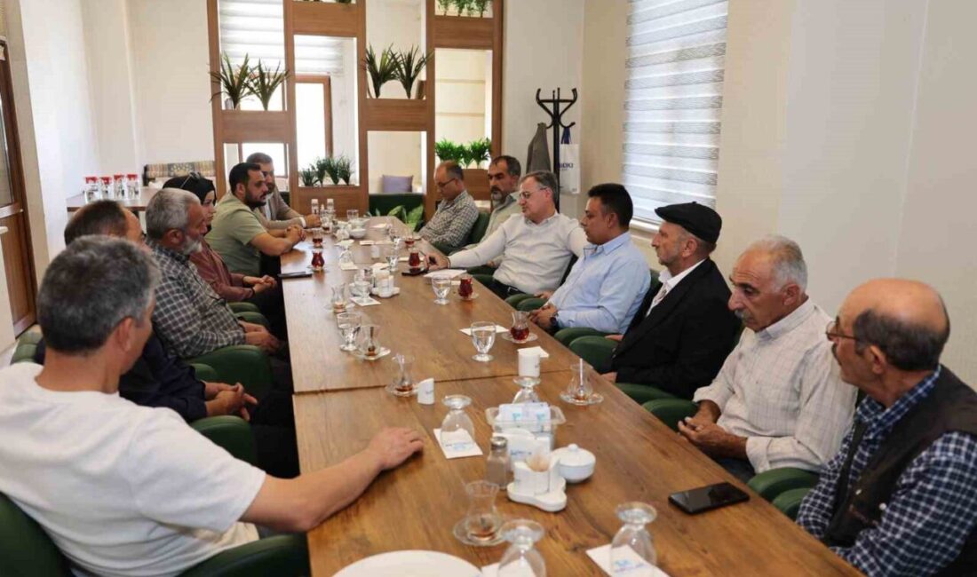 Başkan Özdoğan’dan muhtarlar ile eğitim istişaresi Hacılar Belediye Başkanı Bilal Özdoğan, mahalle muhtarlarıyla bir araya gelerek