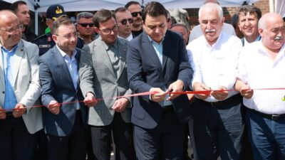 Tokat’ın Artova ilçesinde yapımı tamamlanan cemevi, düzenlenen törenle hizmete açıldı.