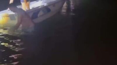 Bursa’da Karacabey ilçesi açıklarında balıkçı teknesi içerisindeki 3 kişiyle birlikte