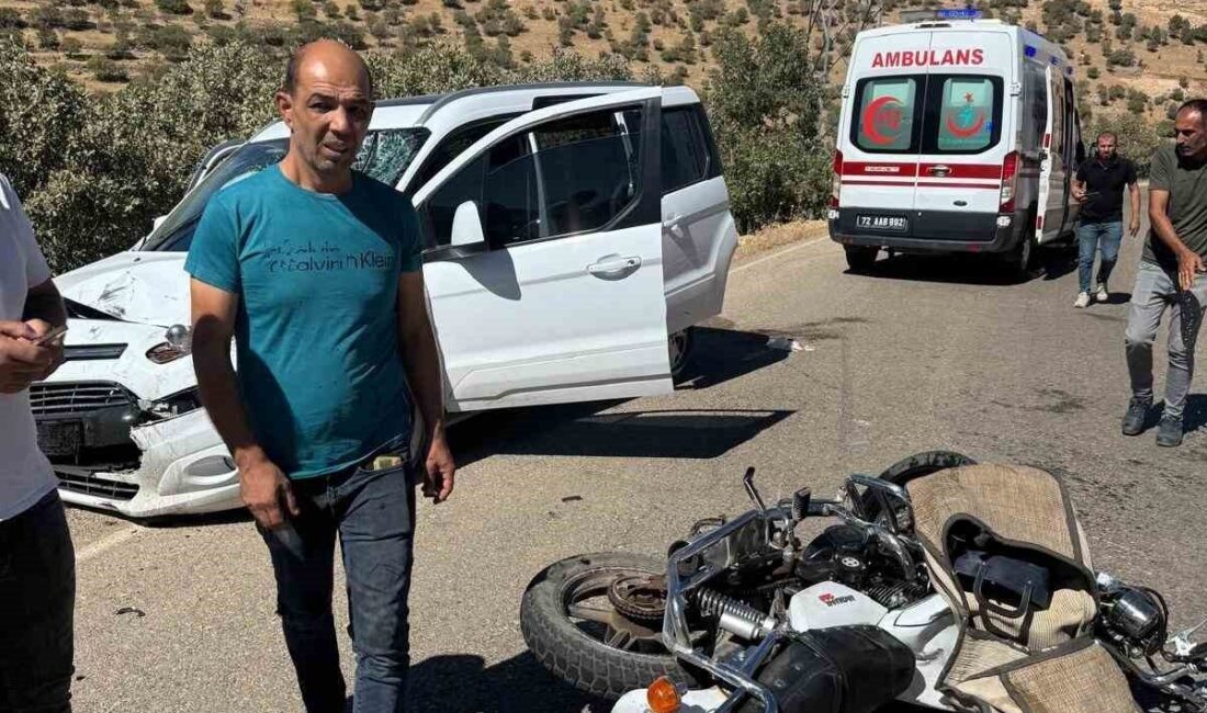 Batman’da hafif ticari araç ile motosiklet çarpıştı: 1 yaralı Batman’ın Gercüş ilçesine bağlı Yayladüzü köyü mevkiinde hafif ticari araç