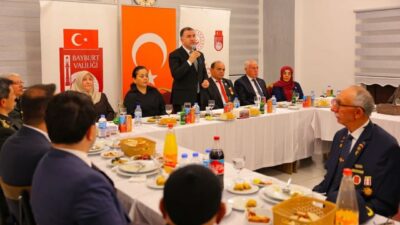 Bayburt’ta Gaziler Günü dolayısıyla düzenlenen program kapsamında şehit aileleri ve