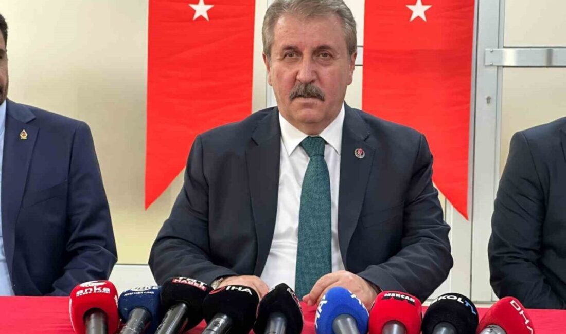 BBP Genel Başkanı Destici’den CHP’ye ‘hukuka saygı’ uyarısı Büyük Birlik partisi (BBP) Genel Başkanı Mustafa Destici, CHP’ye ‘hukuka