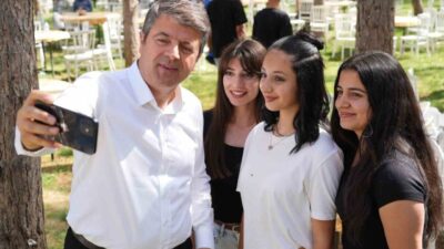 Adıyaman Belediyesi, üniversitelerin lisans bölümlerine yeni kayıt yaptıran öğrencilere başarı