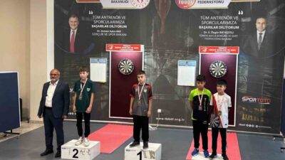 Ankara’da yapılan Şehit Eren Bülbül Türkiye Dart Şampiyonası sıralama turnuvaları