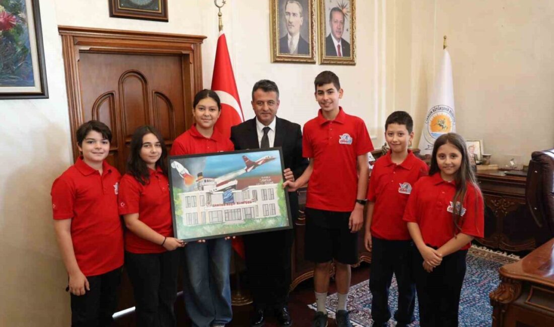Bilim Samsun ve Keşif Kampüsü takımları TEKNOFEST finalinde Samsun Büyükşehir Belediye Başkanı Halit Doğan, TEKNOFEST 2025 İstanbul finallerine