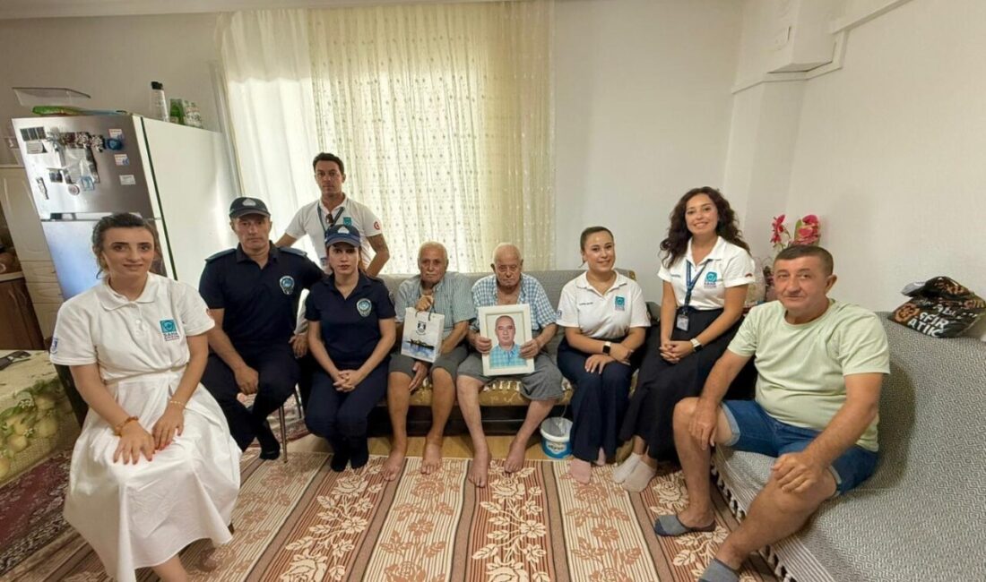 Bodrum Belediyesi ekipleri, vefat eden zabıta personellerinin ailelerini Zabıta Haftası’nda