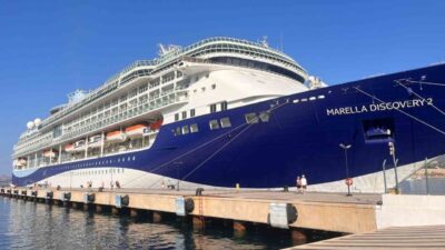 Muğla’nın Bodrum ilçesine gelen “Marella Discovery 2” adlı yolcu gemisi,