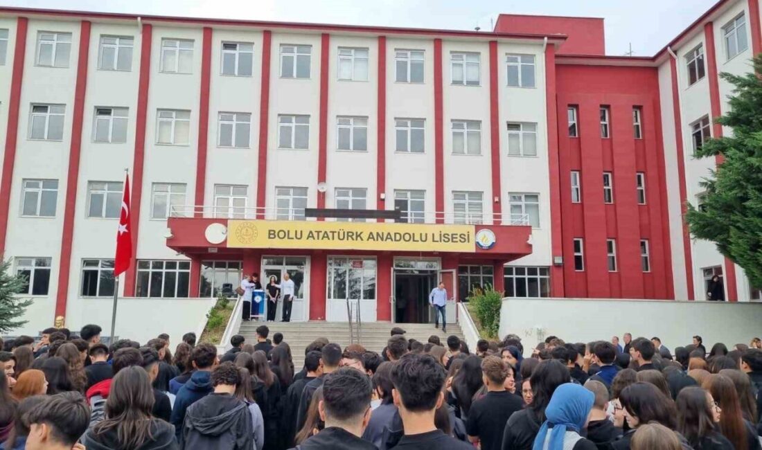 Bolu’da 52 bin öğrenci ders başı yaptı Bolu’da 225 okulda, 2 bin 625 derslikte 52 bin 224