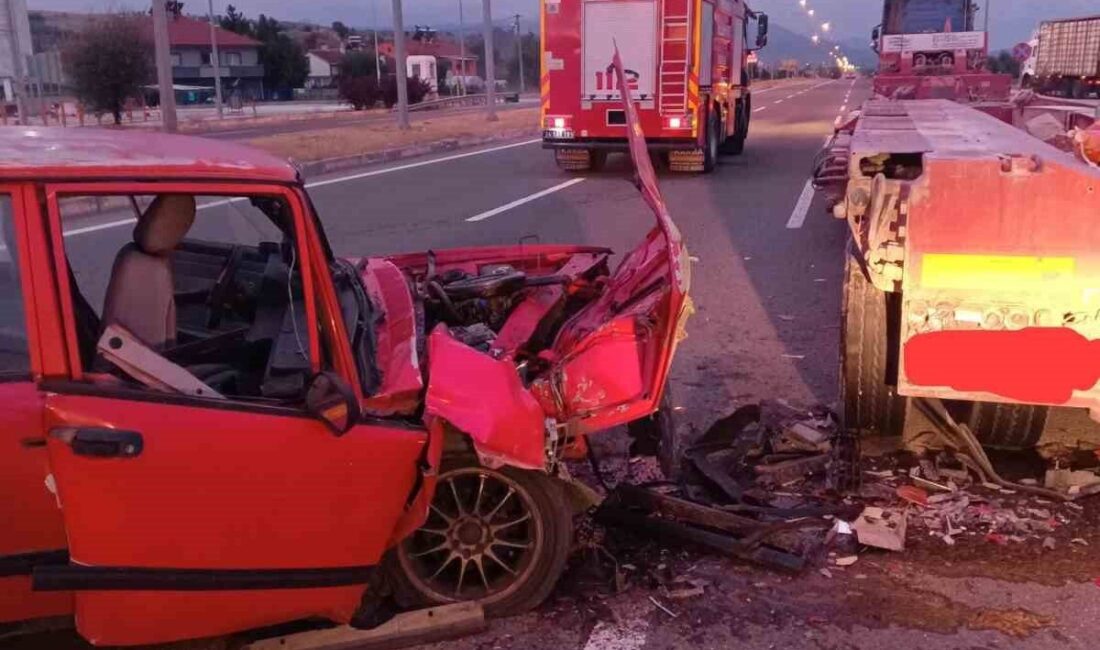 Bolu’nun Yeniçağa ilçesinde D-100 kara yolunda otomobilin tırın dorsesine çarpması