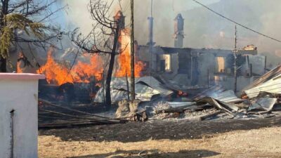 Bolu’nun Aladağlar mevkiinde bulunan Aşağı Soku Yaylası’nda çıkan yangında 4