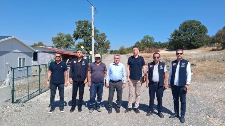 Bozüyük’te köy yollarında asfalt çalışmaları sürüyor Bilecik’in Bozüyük ilçesinde, köy yollarında asfalt çalışmaları sürüyor. Bozüyük Kaymakamı