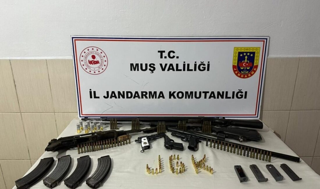 Bulanık’ta çok sayıda silah ve mühimmat ele geçirildi Muş’un Bulanık ilçesinde bir ev ve eklentilerinde yapılan aramada çok