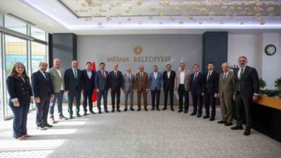 AK Parti Bursa İl Başkanı Davut Gürkan ve Bursa’dan ilçe