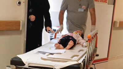 Bursa’nın İnegöl ilçesinde 1. katın balkonundan düşen 2 yaşındaki çocuk