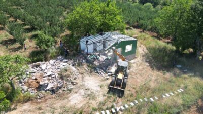 İnegöl Belediyesi’nin kaçak yapıyla mücadele çalışmaları kapsamında 2024 ve 2025