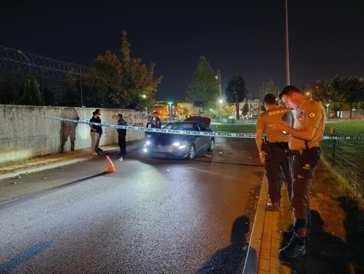 Bursa’da silahlı kavga: 1 ağır yaralı Bursa’da çıkan silahlı kavgada bir kişi ağır yaralandı. Olay, saat