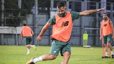 Bursaspor, TFF 2. Lig’in 4. haftasında sahasında oynayacağı Arnavutköy Belediyesi