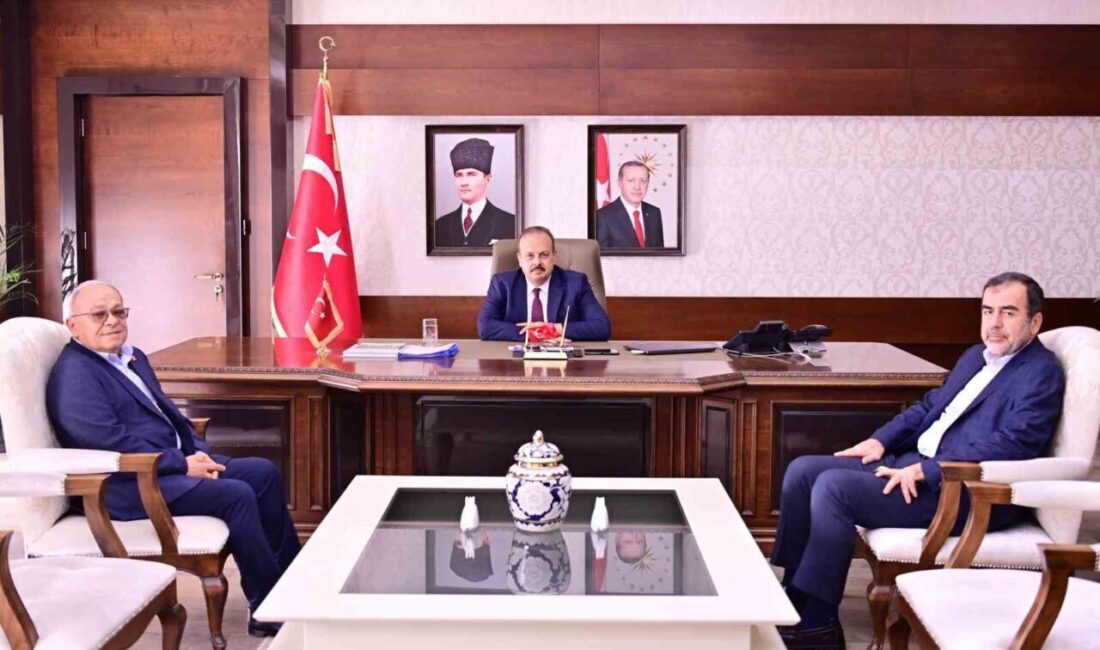 Aydın Valisi Yakup Canbolat, AK Parti Aydın İl Başkanı Mehmet