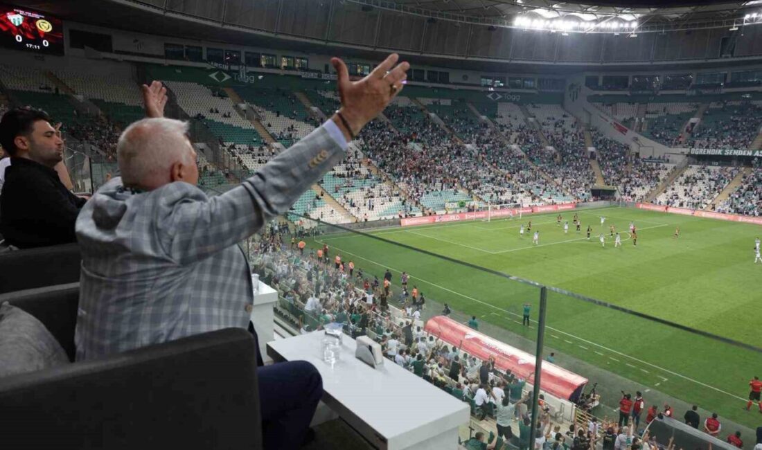 Büyükşehir ile gençlere Bursaspor sevgisi aşılanıyor Büyükşehir Belediyesi, ‘Gençler ile yeşil beyaz buluşmalar’ projesiyle gençleri Bursaspor