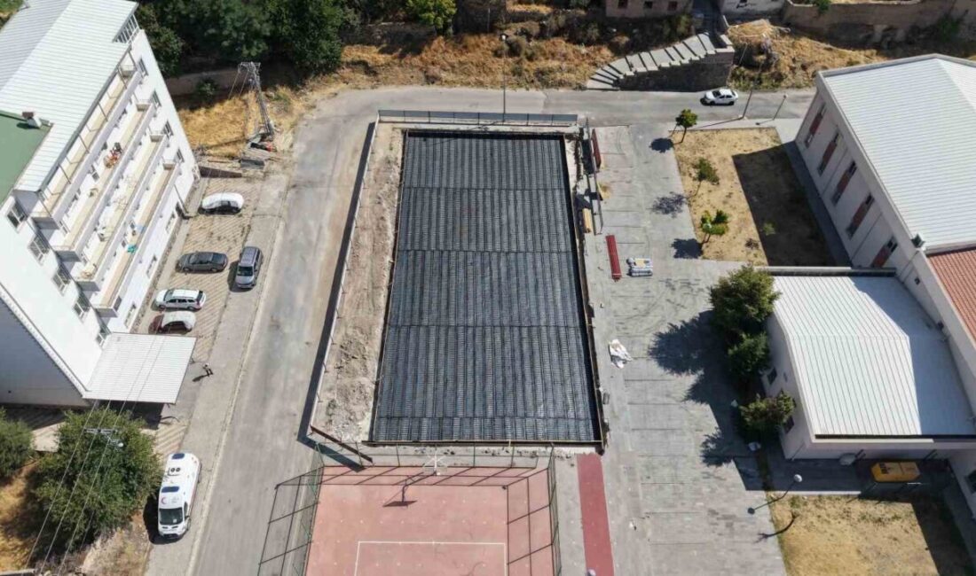 Büyükşehirden 43 milyon TL’lik yeni bir kültür yuvası: ‘Develi İlçe Halk Kütüphanesi’ Kayseri Büyükşehir Belediyesi, Develi Feneseaşağı Mahallesi’nde inşa edilecek olan yeni