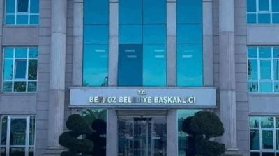 GÖKDEMİR: PARTİDEN KIRGINLIK OLMADAN AYRILIYORUM Uğur Gökdemir, CHP’den istifa ederek