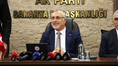 Çalışma ve Sosyal Güvenlik Bakanı Vedat Işıkhan, Sakarya’da yaptığı konuşmada