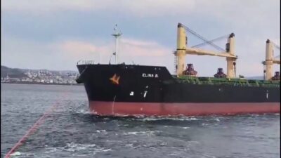 Çanakkale Boğazı’ndan geçen 169 metre boyundaki ‘ELİNA B’ isimli genel