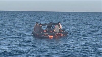 Çanakkale’nin Ayvacık ilçesi açıklarında Sahil Güvenlik Komutanlığı ekiplerince Yunanistan unsurları