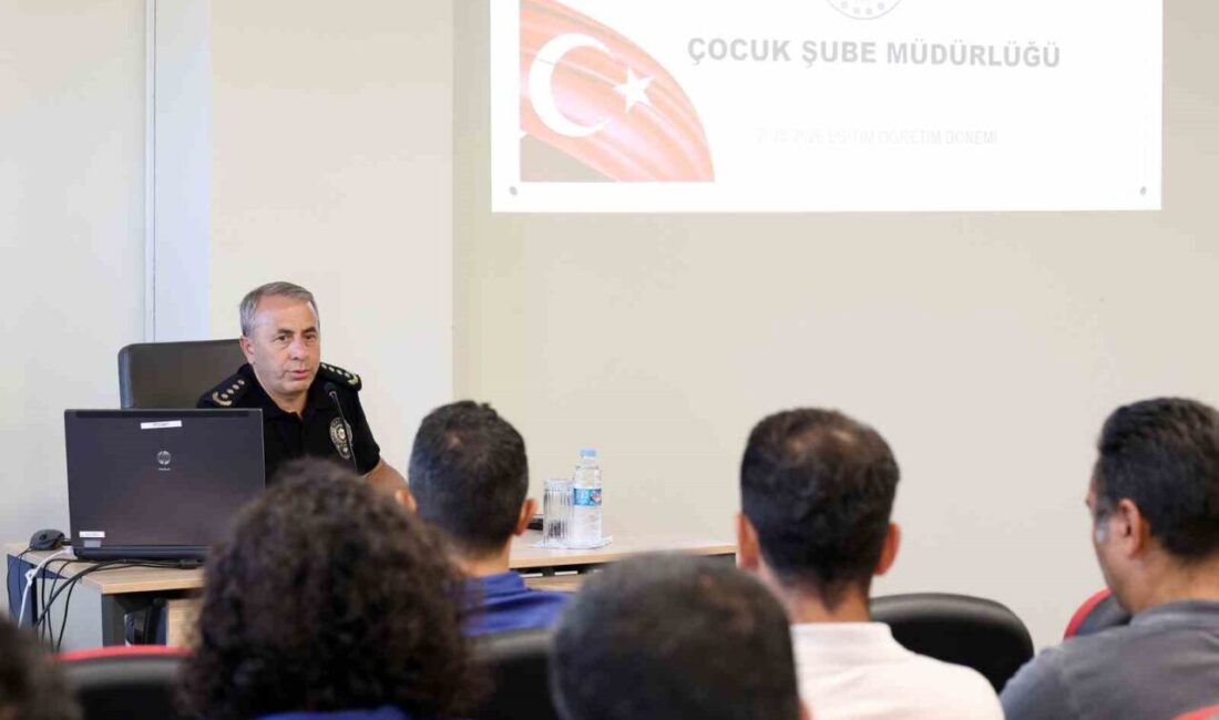 Çanakkale’de 41 okulun güvenliği 78 emniyet personeli ve 30 ekiple sağlanacak Çanakkale’de yeni eğitim-öğretim yılı öncesinde İl Emniyet Müdürlüğü Çocuk Şube