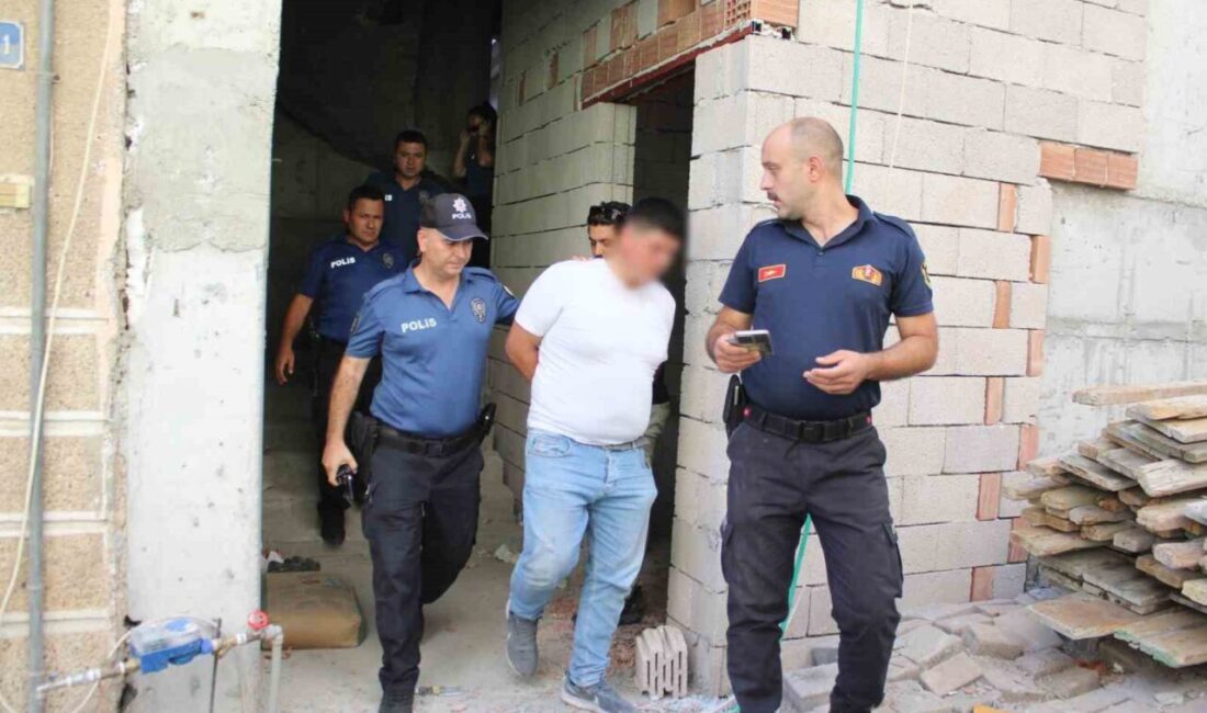 Çatıya çıkan şahsı ekipler ikna edip indirdi Aydın’ın Efeler ilçesinde iddiaya göre ailevi sorunları nedeniyle inşaat halindeki