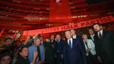 CHP Genel Başkanı Özgür Özel, “Benim İl Başkanım yanımdadır, Özgür